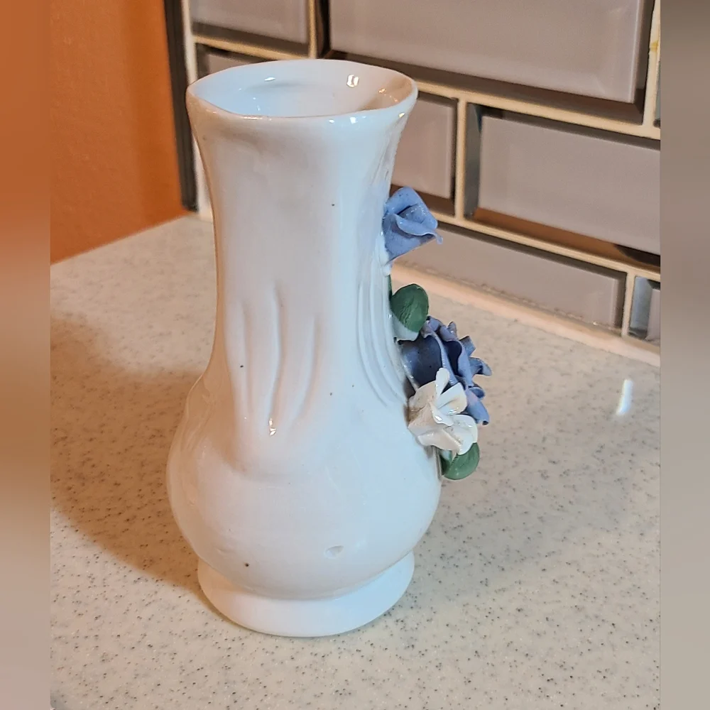 Stunning Vase for sale floral design